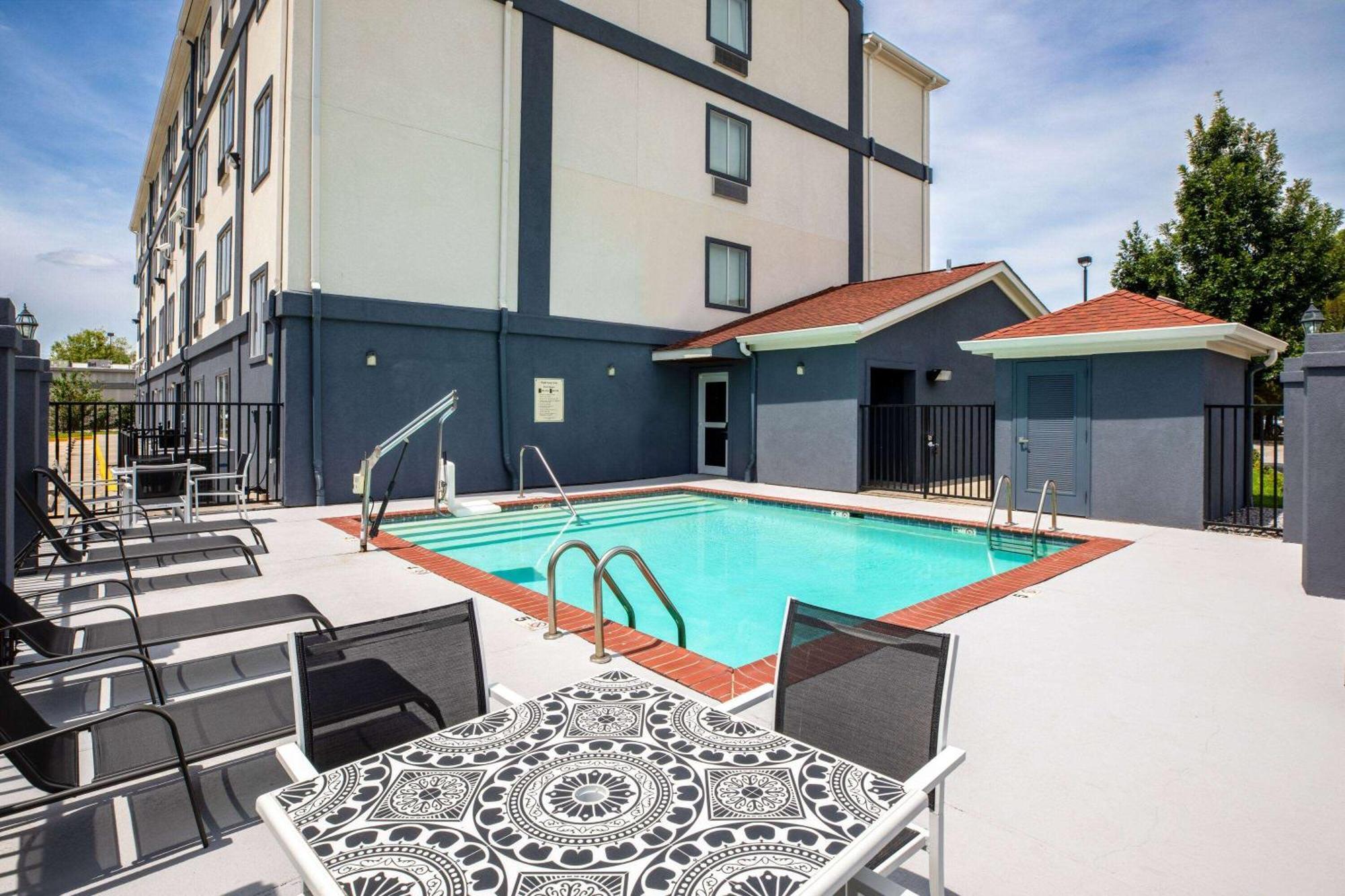 Days Inn By Wyndham Baton Rouge I-10 Prairieville Kültér fotó